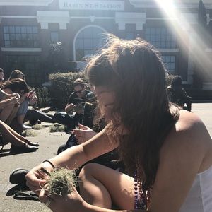 Meet your Posher, Leigh